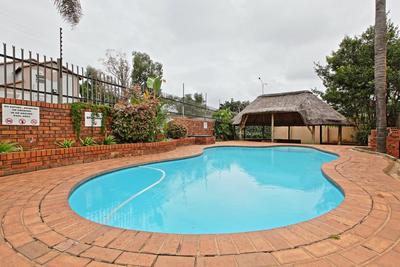 Apartment / Flat For Sale in Meredale, Johannesburg
